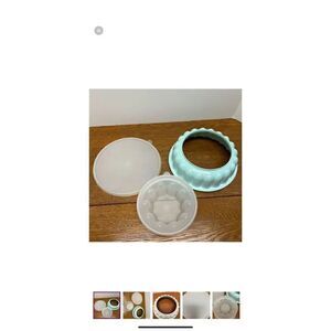 Vintage Tupperware jello mold mint green